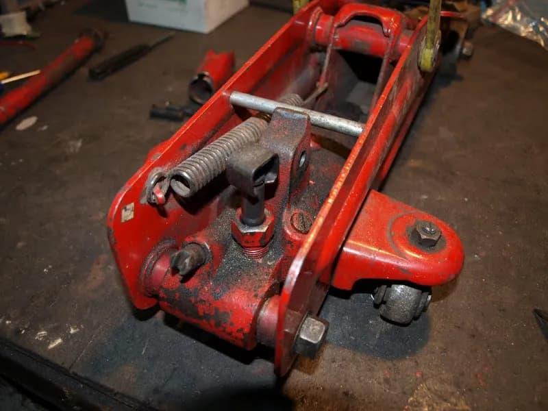 Zastanawiasz się, jaki olej do lewarka żaba wybrać? Oto najlepsze propozycje!