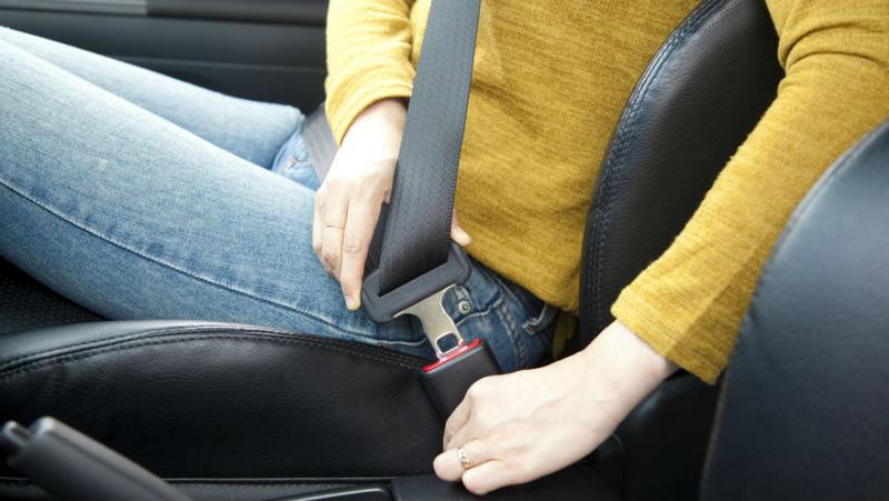 Sprawdź datę na pasach bezpieczeństwa! Dlaczego jest to kluczowe dla Twojego bezpieczeństwa?