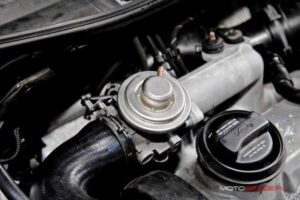 Objawy uszkodzenia EGR w silniku benzynowym – jak rozpoznać problem w swoim samochodzie?