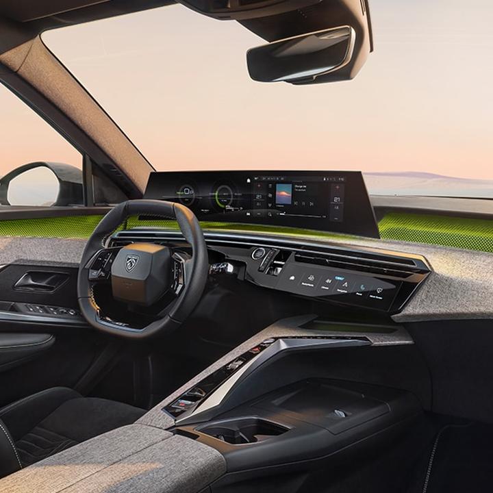 Jak bezpiecznie wyjąć koło zapasowe w Peugeot 5008 i uniknąć pułapek podczas wymiany