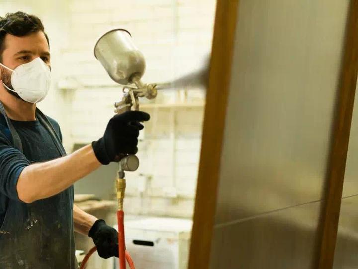 Ceny lakierowania drzwi auta – sprawdź, ile możesz zaoszczędzić!