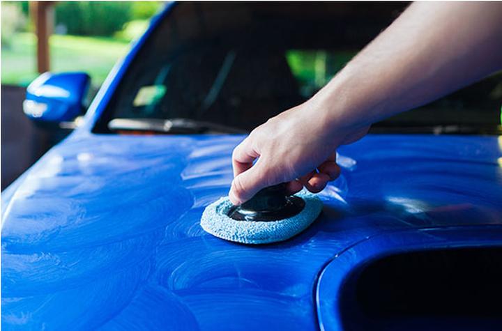 Dlaczego warto woskować samochód? Odkryj korzyści, które zaskoczą każdego kierowcę