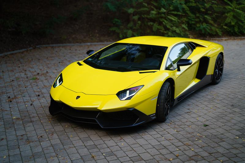 Gdzie kupić używane superauto