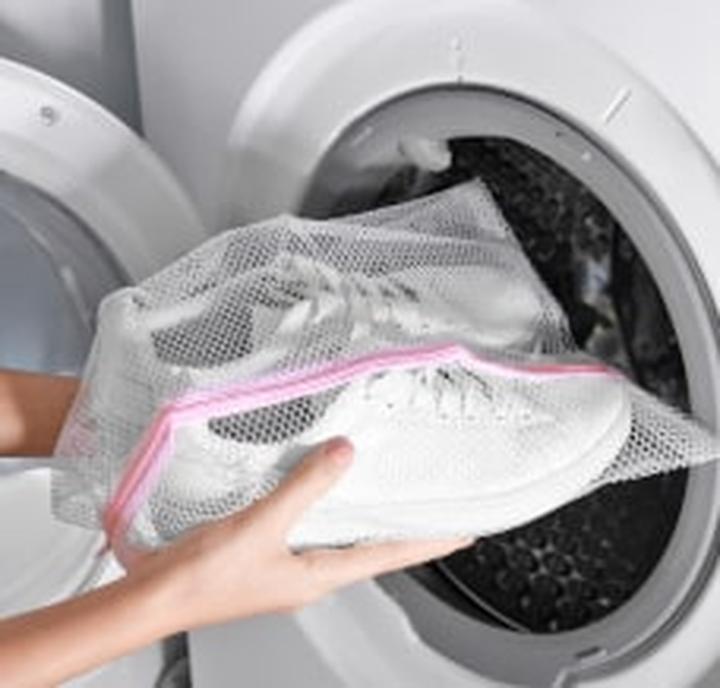 Przygotowanie butów do prania