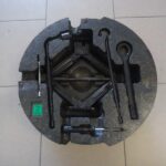 Gdzie prawidłowo podłożyć lewarek w Hyundai Tucson, by zapobiec uszkodzeniom?